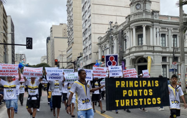 Desfile, festa e primeiro campeão! Copa Prefeitura Bahamas de Futebol Amador é aberta no Dia dos Pais