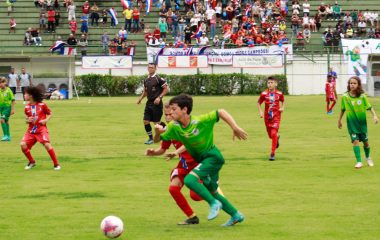 Com garra! Centro de Futebol Zico JF é campeão Dente de Leite